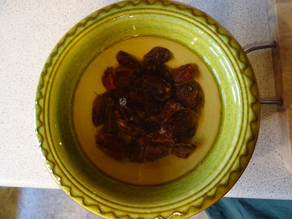 Coconut and Date Energy Balls