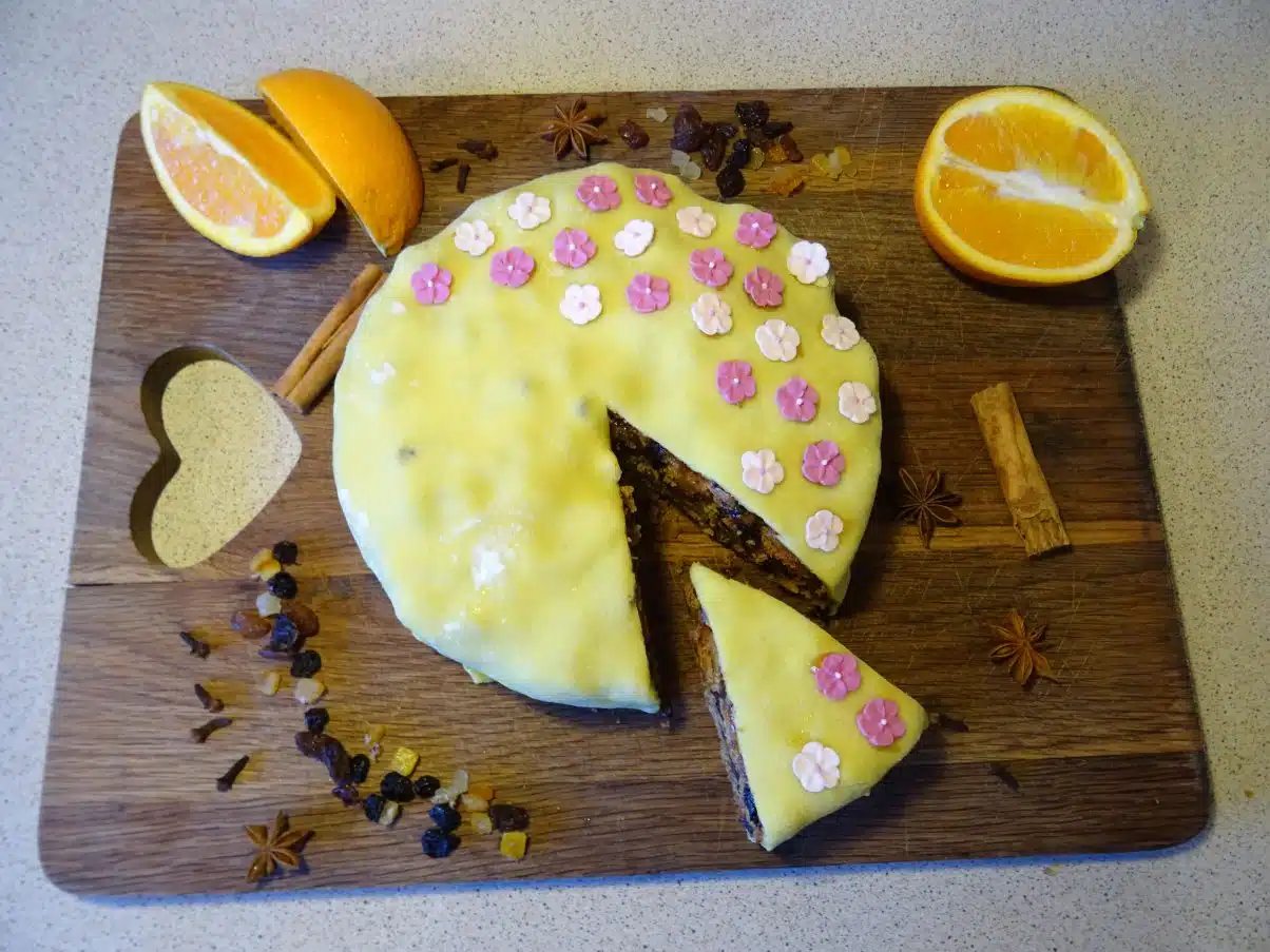 Vegan Christmas Cake Recipe