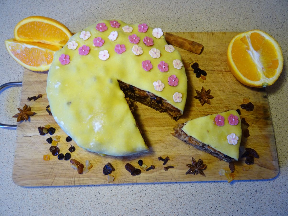 Vegan Christmas Cake Recipe