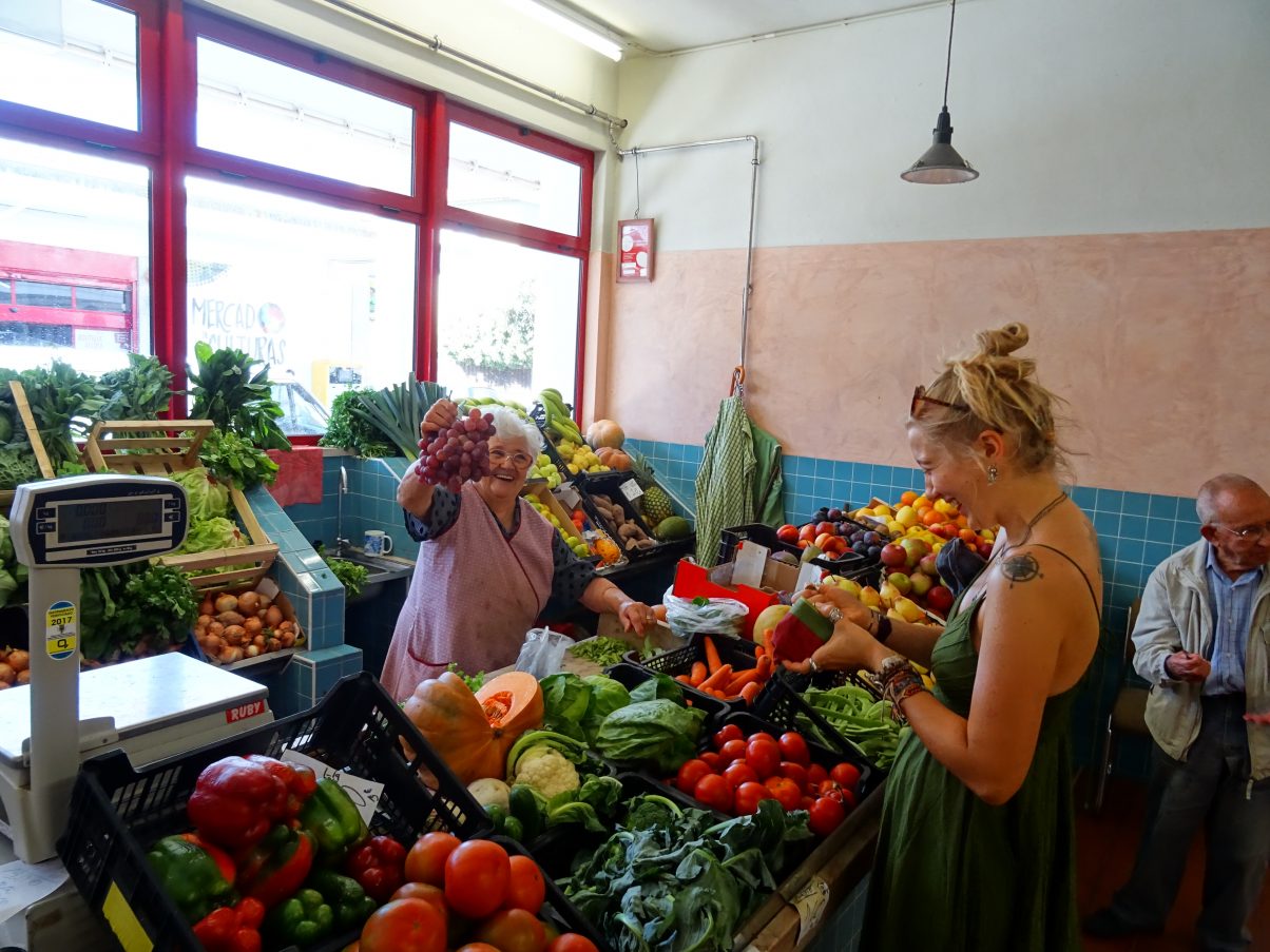 A Whole Bunch of Budget Travel Tips