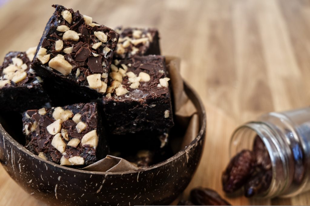 Vegan peanut butter fudge - plant based snacks