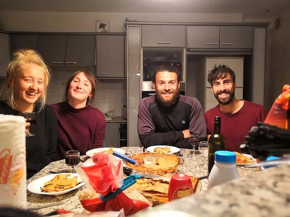 4 friends having dinner