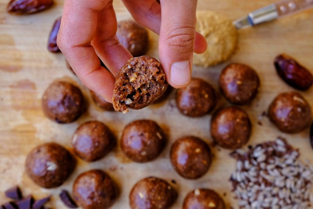 Vegan energy balls